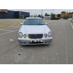 mercedes-benz-e-220-small-0