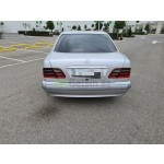 mercedes-benz-e-220-small-1