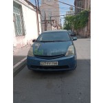 toyota-prius-small-0