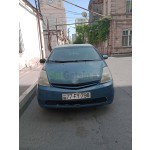 toyota-prius-small-1