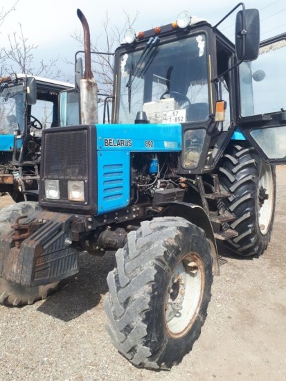 traktor-belarus-mtz-89-big-0