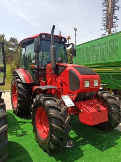 belarus-traktor-1523-model-big-1